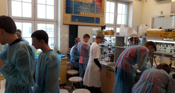 spotkanie 1 - zajęcia laboratoryjne „Barwne indykatory i biosensory stosowane w wodzie”